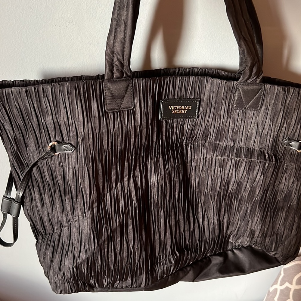 NWOT Victoria secret black bag.